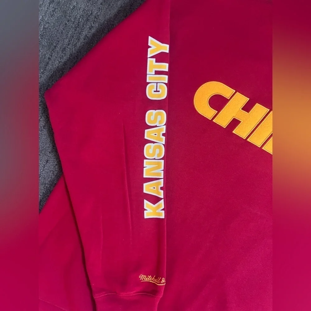 MITCHELL & NESS - Mens Red NFL There & Back Fleece Crew Neck Sweathirt - Size XL - Picture 12 of 12